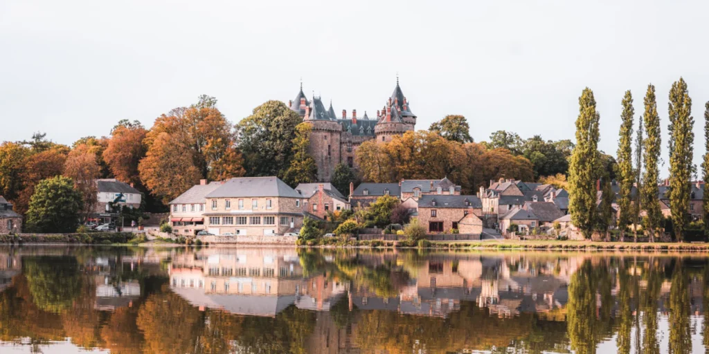 Hôtel à Combourg - vue du lac Tranquille