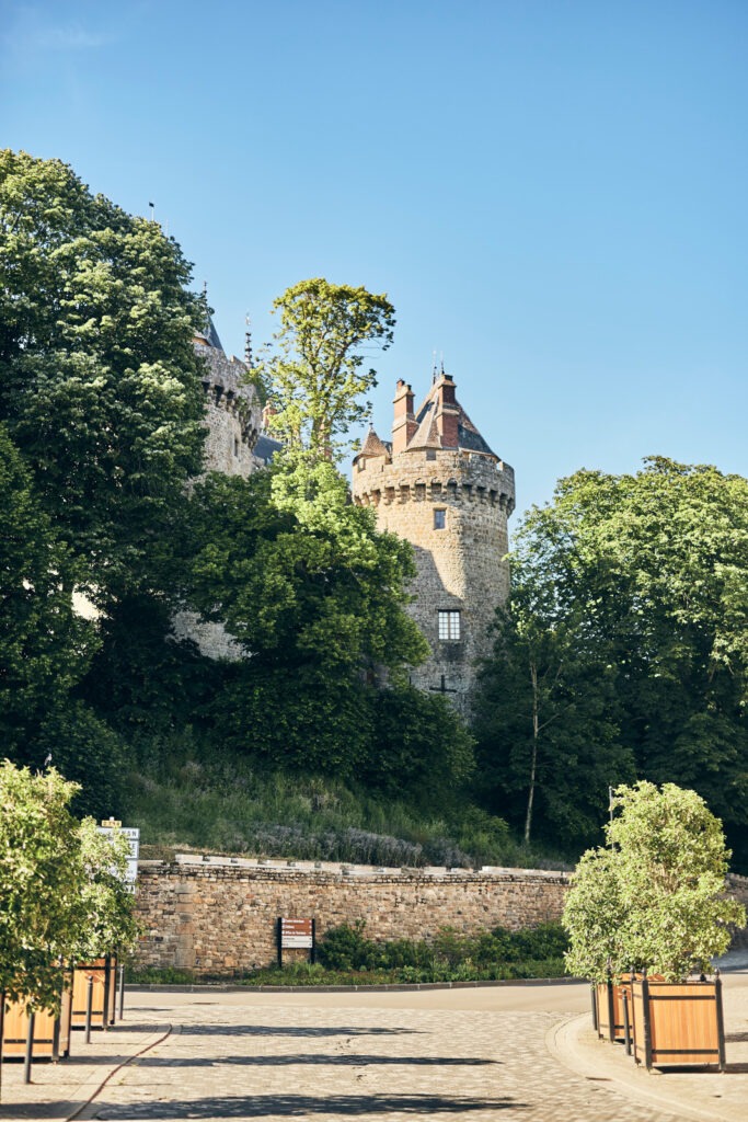 Hôtel à Combourg - Pied du Château